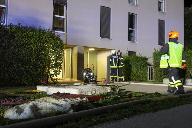 N�chtlicher Brand im Schlafzimmer einer Mehrparteienhauswohnung in Leonding