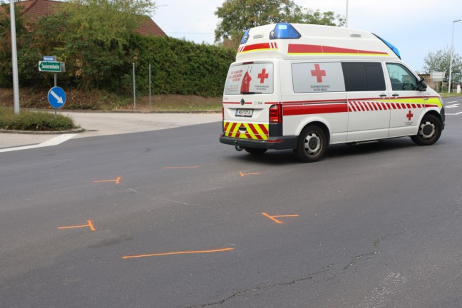 Kollision zweier PKW in einem Kreuzungsbereich in Gunskirchen fordert zwei Verletzte