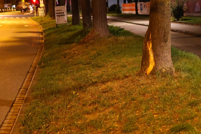 Autolenker (86) starb nach Verkehrsunfall in Linz-Urfahr im Klinikum an schweren Verletzungen