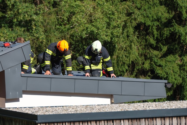 Vier Feuerwehren bei Brand in einem Nebengeb�ude in Altm�nster im Einsatz