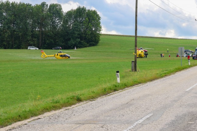 Schulbus-Crash: Sechs teils Schwerverletzte bei Unfall gegen LKW in St. Marienkirchen am Hausruck