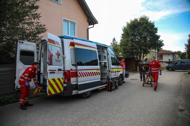Gro�er Polizei- und Cobraeinsatz bei einem Geb�ude in Buchkirchen sorgte f�r Aufregung