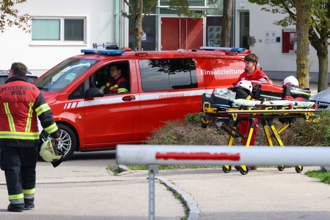 Ein Verletzter bei K�chenbrand in einem Mehrparteienwohnhaus in Wels-Pernau