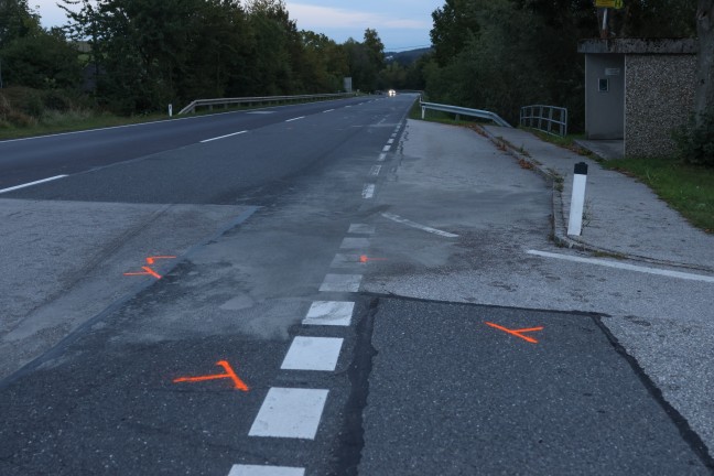 Schwerer Crash zwischen zwei PKW auf Rohrbacher Stra�e bei St. Martin im M�hlkreis