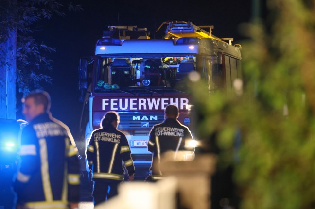Kellerbrand: Zwei Feuerwehren bei Brand in einem Einfamilienhaus in Fischlham im Einsatz