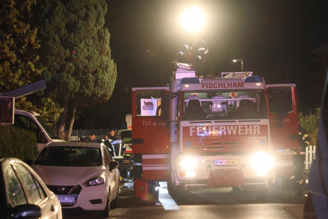 Kellerbrand: Zwei Feuerwehren bei Brand in einem Einfamilienhaus in Fischlham im Einsatz