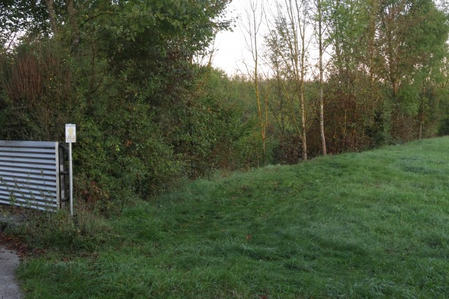 Personenrettung: Schwerverletzte Person aus steiler B�schung in Attnang-Puchheim gerettet
