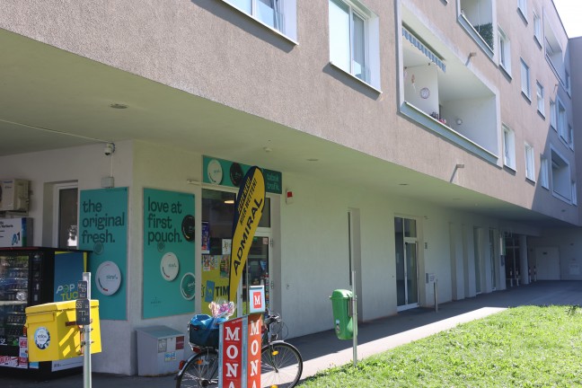 Raub�berfall auf Trafik in Wels-Lichtenegg - T�ter mit Schere bewaffnet