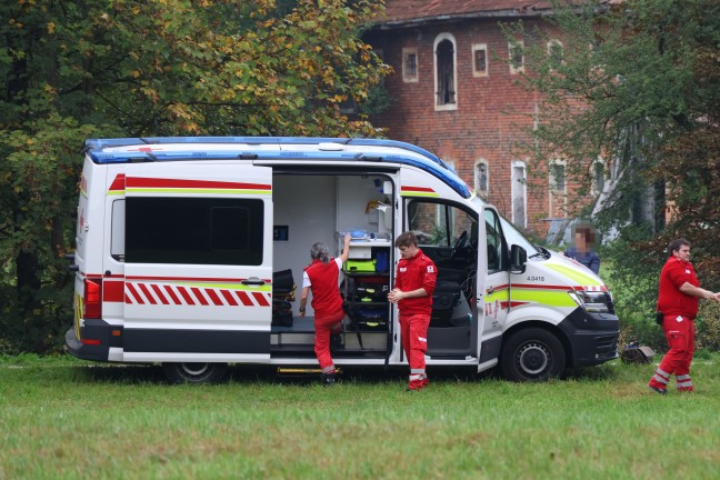 T�dlicher Fahrradsturz: Mann in Grieskirchen leblos aus der Trattnach geborgen