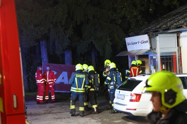 Brand in einem Sportgesch�ft in Nu�bach sorgte f�r Einsatz der Feuerwehr