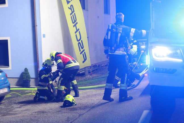 Brand in einem Sportgesch�ft in Nu�bach sorgte f�r Einsatz der Feuerwehr
