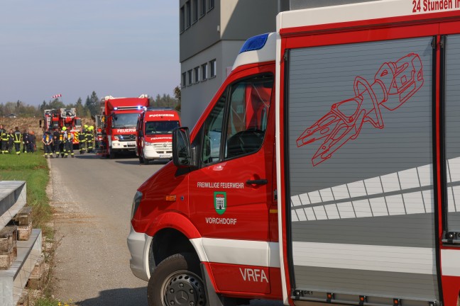 Gefahrstoffeinsatz nach Ammoniakaustritt bei einem Logistikunternehmen in Vorchdorf