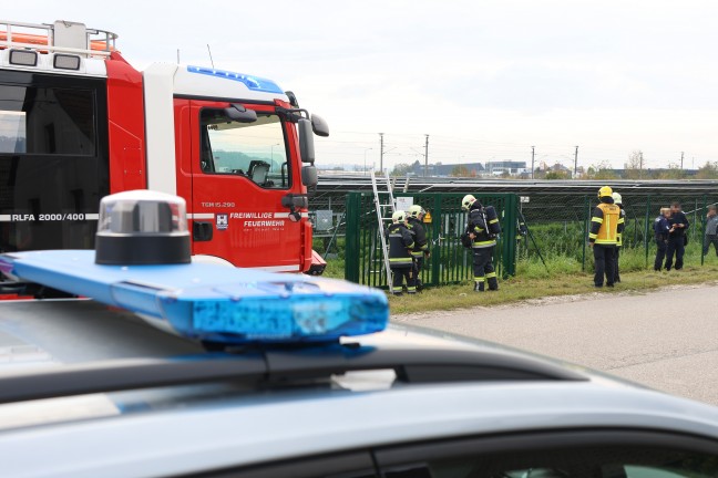 Brand auf dem Gel�nde einer gro�en Photovoltaikanlage in Wels-Vogelweide