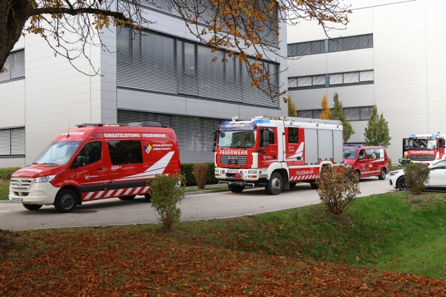 Brandeinsatz bei einem Unternehmen in Attnang-Puchheim