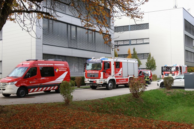 Brandeinsatz bei einem Unternehmen in Attnang-Puchheim