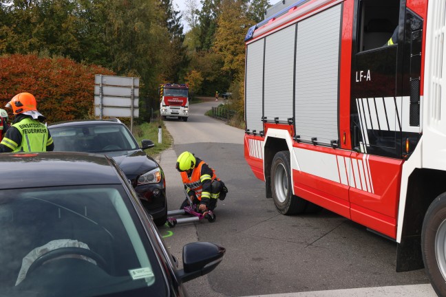 Schwerer Verkehrsunfall im Kreuzungsbereich der Pyhrnpass Stra�e in Thalheim bei Wels