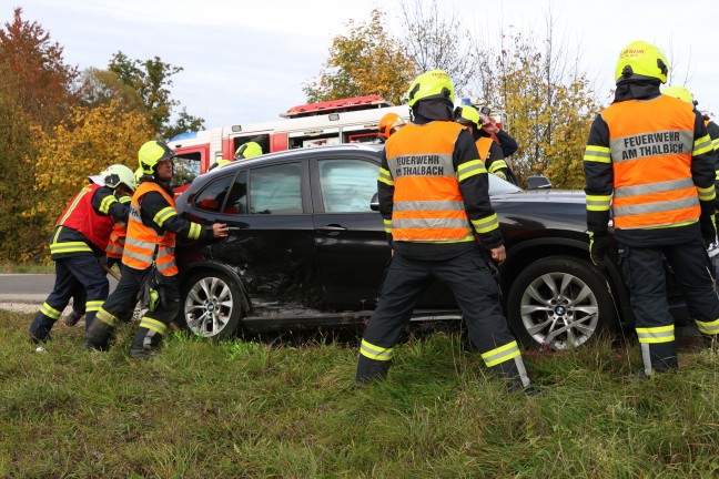Schwerer Verkehrsunfall im Kreuzungsbereich der Pyhrnpass Stra�e in Thalheim bei Wels