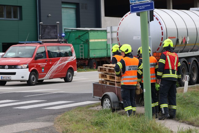 Schwerer Verkehrsunfall im Kreuzungsbereich der Pyhrnpass Stra�e in Thalheim bei Wels