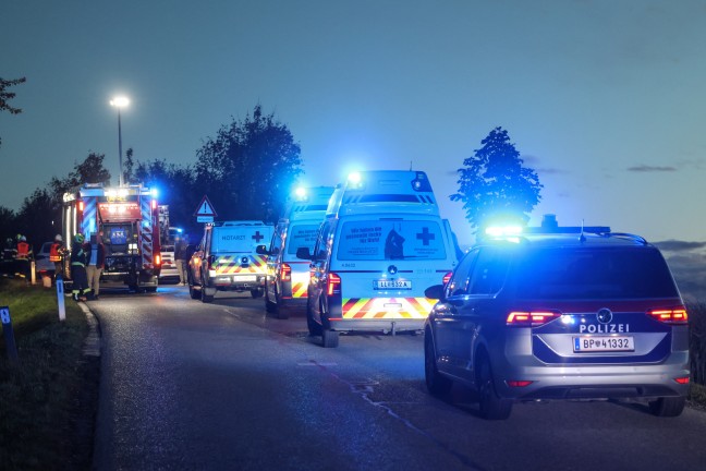 Frontalcrash zweier Fahrzeuge bei Allhaming fordert drei Verletzte