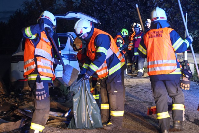 Frontalcrash zweier Fahrzeuge bei Allhaming fordert drei Verletzte