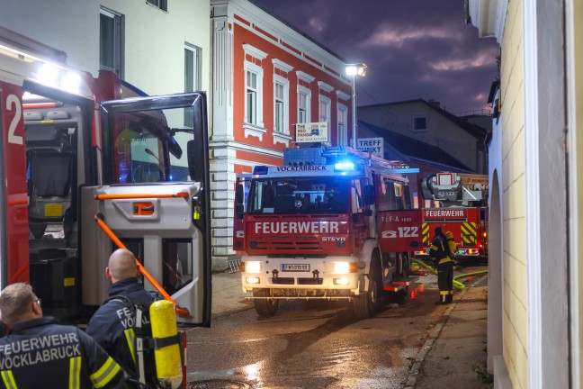 Sieben Verletzte bei K�chenbrand in einem Restaurant in V�cklabruck