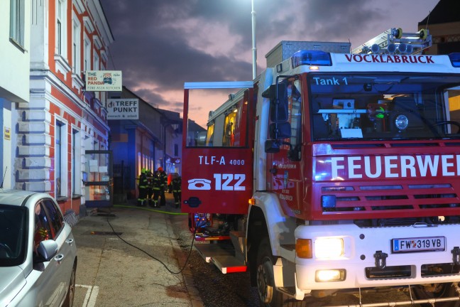 Sieben Verletzte bei K�chenbrand in einem Restaurant in V�cklabruck