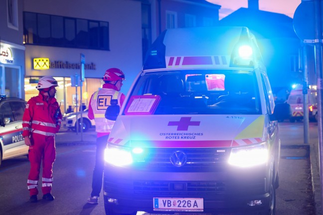 Sieben Verletzte bei K�chenbrand in einem Restaurant in V�cklabruck