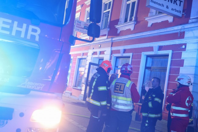 Sieben Verletzte bei K�chenbrand in einem Restaurant in V�cklabruck