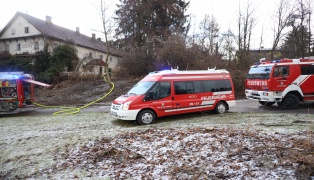 Brand in einem leerstehenden ehemaligen Gästehaus in Bad Schallerbach