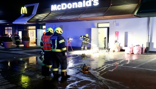 Brand im Müllraum eines Fast-Food-Restaurants in Braunau am Inn
