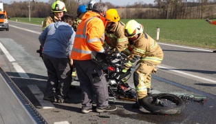Motorradlenker (58) bei Kollision mit PKW auf Rieder Straße in Haag am Hausruck tödlich verletzt