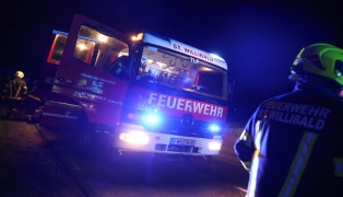 Auto bei Verkehrsunfall in St. Willibald von Fahrbahn abgekommen