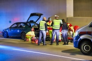 Unfall im Tunnel Bindermichl auf Mühlkreisautobahn in Linz fordert eine schwerverletzte Person