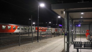 "Warteheisl ohne Heisl": Topmoderner Bahnhof in Kremsmünster ohne Klo macht Schlagzeilen