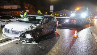 Schwerer Verkehrsunfall zwischen zwei PKW in Wolfern