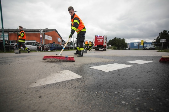 lspur ber einen Kilometer Lnge auf der Wiener Strae bei Marchtrenk