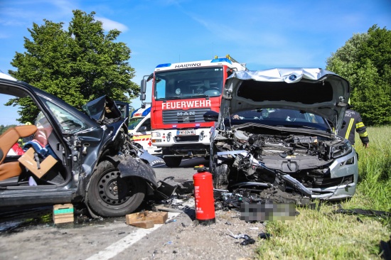 Frontalcrash auf Wallerner Strae bei Wallern an der Trattnach fordert zwei Schwerverletzte