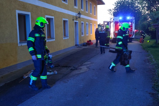 Brand einer Selche auf einem Bauernhof in Vorchdorf sorgt fr Einsatz dreier Feuerwehren