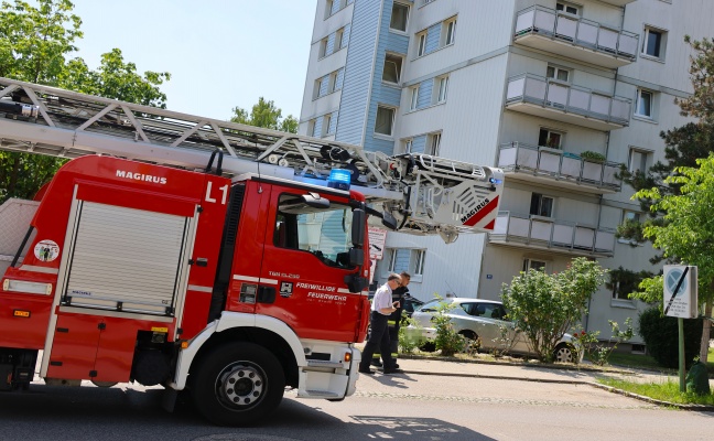 Angebranntes Kochgut lste Einsatz in einem Mehrparteienwohnhaus in Wels-Vogelweide aus