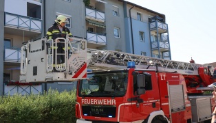Kabelbrand in der Kche einer Wohnung eines Mehrparteienwohnhauses in Wels-Neustadt