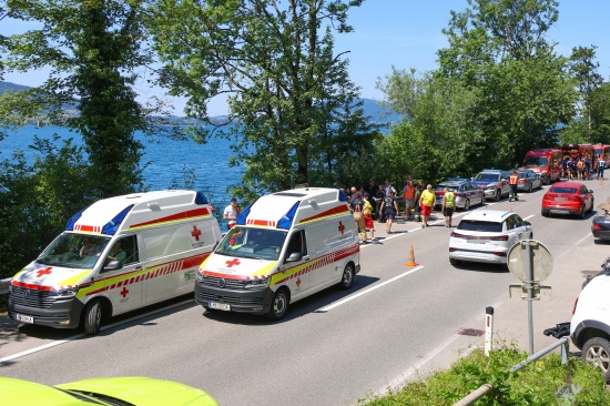 Taucheinsatz im Attersee: Groaufgebot sucht bei Steinbach am Attersee nach abgngiger Taucherin