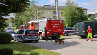 Tdlicher Sturz: Pensionist (86) in Krenglbach scheinbar mit Rollator in Bachbett gestrzt
