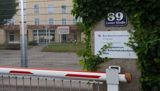 Schulschluss: Entlassungsverfahren nach gegenseitiger Krperverletzung in der Polizeischule in Wels