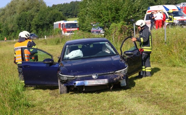 Autolenkerin auf Rieder Strae bei St. Marienkirchen am Hausruck von Strae abgekommen