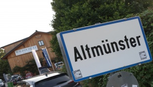 70 Hotelgste evakuiert: Rauchentwicklung durch Defekt an Heizungsanlage eines Hotels in Altmnster