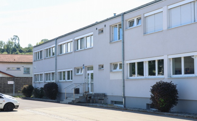 Brand einer Produktionsanlage im Kellerbereich eines Unternehmens in Wels-Pernau