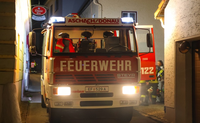 Kleinbrand in einem Wohngebude in Aschach an der Donau durch piepsenden Rauchmelder entdeckt