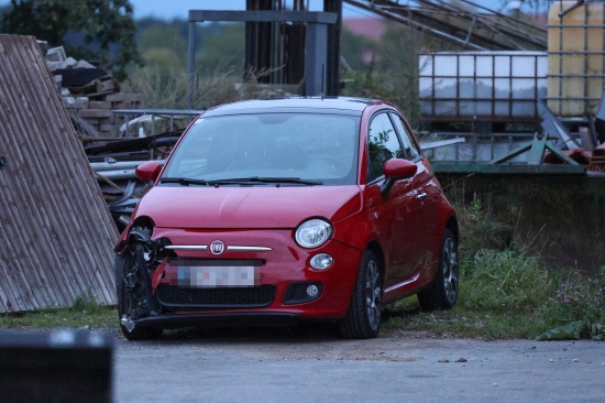 Einsatzkrfte zu Personenrettung nach Fahrzeugkollision in Pfarrkirchen bei Bad Hall alarmiert