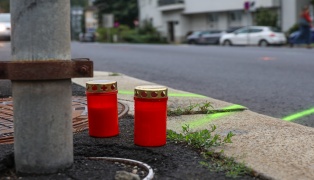 Tdlicher Verkehrsunfall: Mopedlenker (54) erlag nach Crash mit PKW im Klinikum seinen Verletzungen