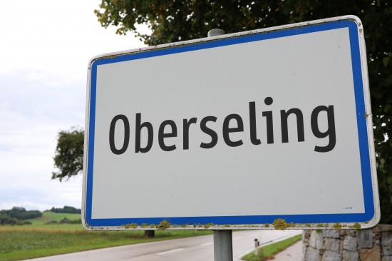 Tdlicher Forstunfall: Altbauer (85) in Bachmanning von Gerst auf einer Traktor-Frontgabel gestrzt